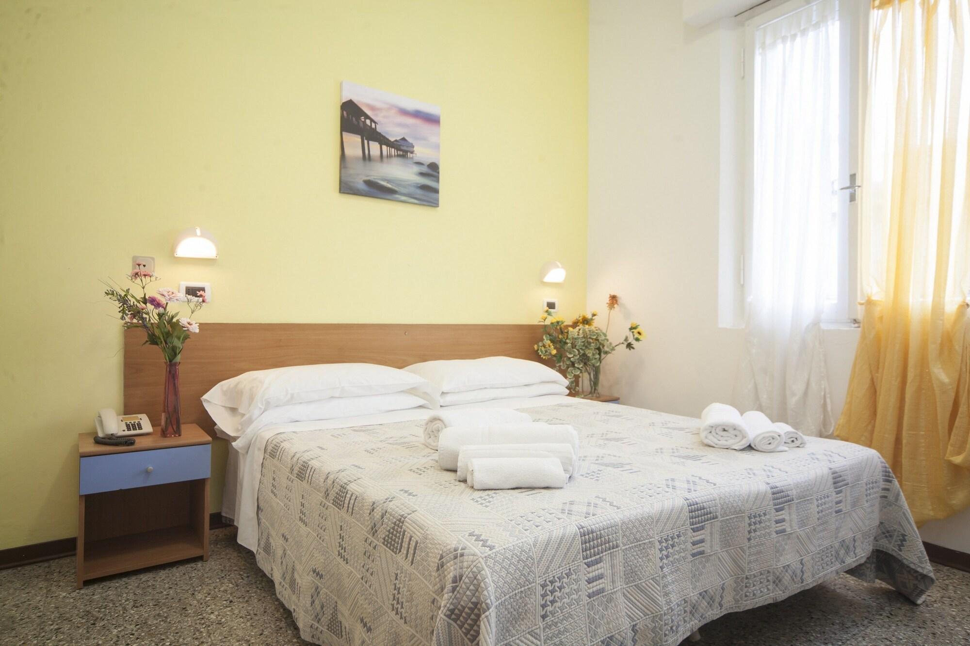 Hotel Eliseo Римини Экстерьер фото