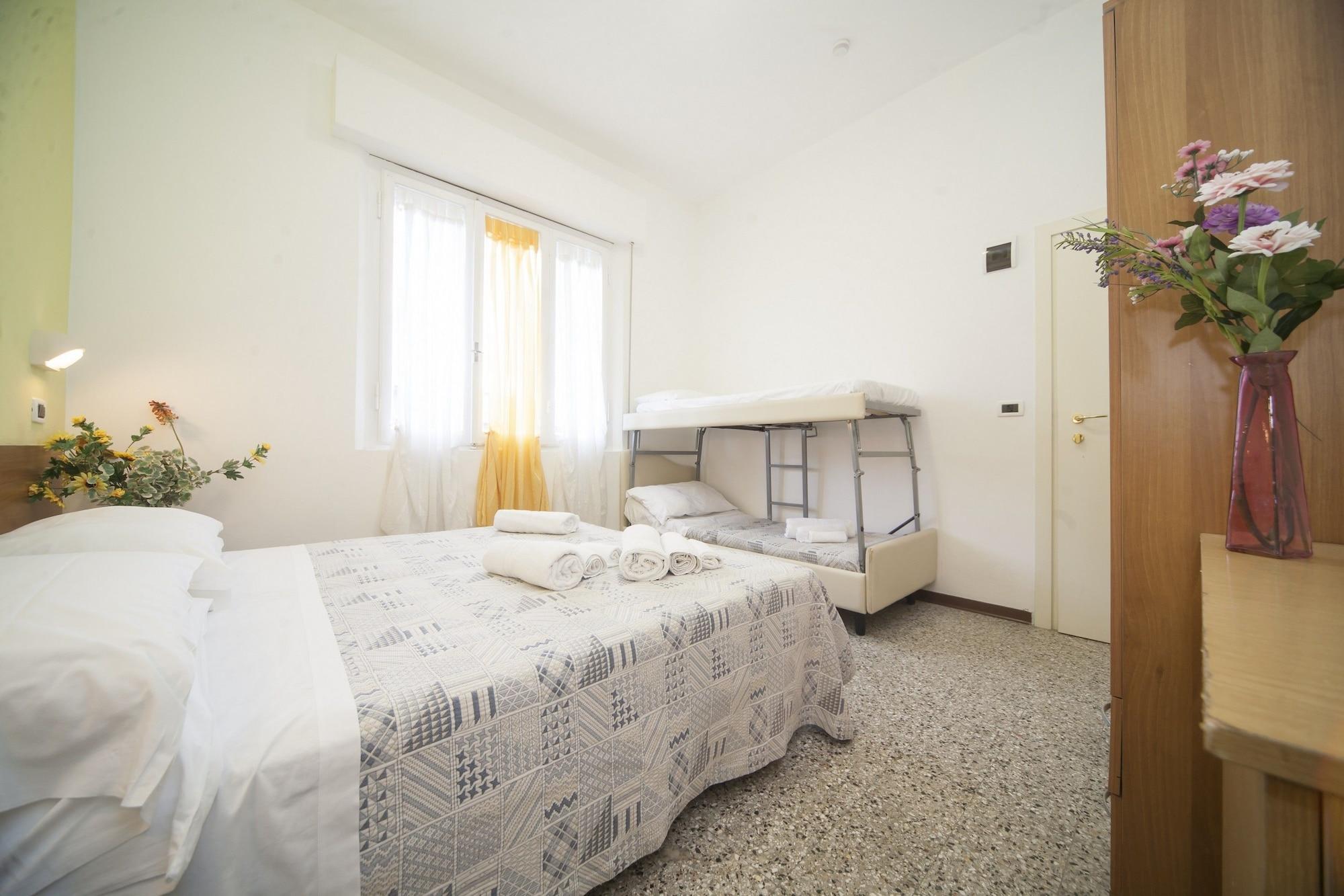 Hotel Eliseo Римини Экстерьер фото