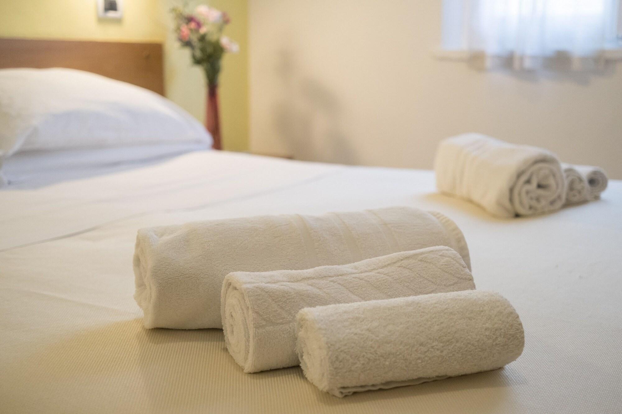Hotel Eliseo Римини Экстерьер фото