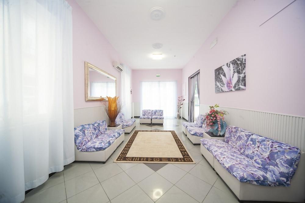 Hotel Eliseo Римини Экстерьер фото