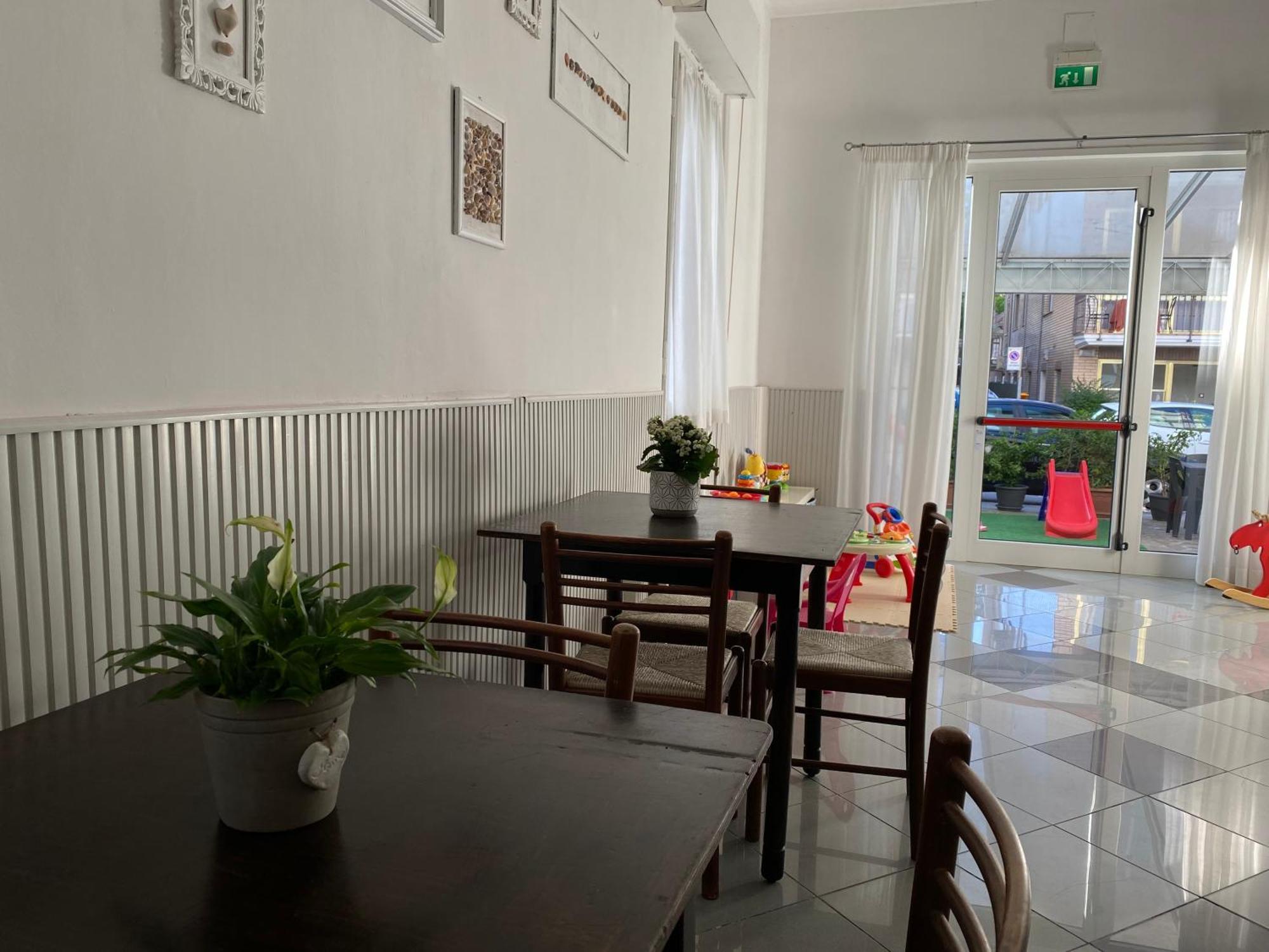 Hotel Eliseo Римини Экстерьер фото