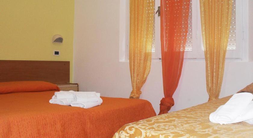 Hotel Eliseo Римини Экстерьер фото
