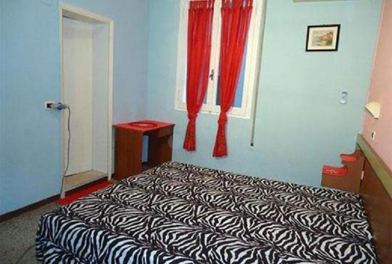 Hotel Eliseo Римини Экстерьер фото